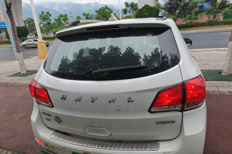 Used Haval H6 2015 Upgraded Model 1.5T Manual Two-Wheel Drive Elite Version Rear