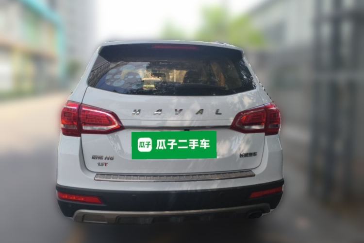 Used Haval H6 2015 Revised Version Sport Edition 1.5T Manual Transmission Two-Wheel Drive Elite Grade Rear