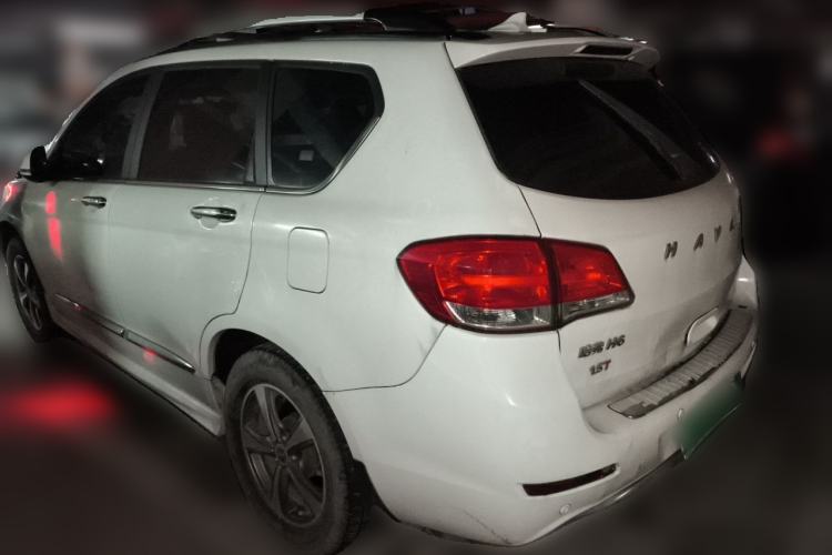 Used Haval H6 2015 Upgraded Model 1.5T Manual Two-Wheel Drive Elite Version Rear Left 45 Deg