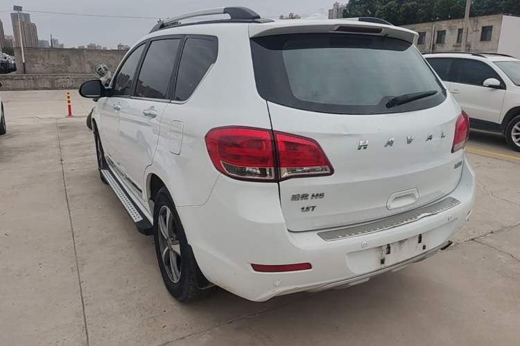 Used Haval H6 2015 Upgraded Model 1.5T Manual Two-Wheel Drive Elite Version Rear Left 45 Deg