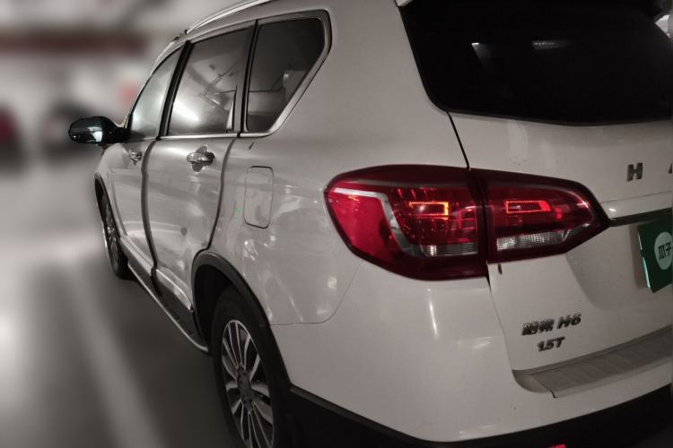 Used Haval H6 2015 Sport Edition 1.5T Automatic Two-Wheel Drive Luxury Model Rear Left 45 Deg