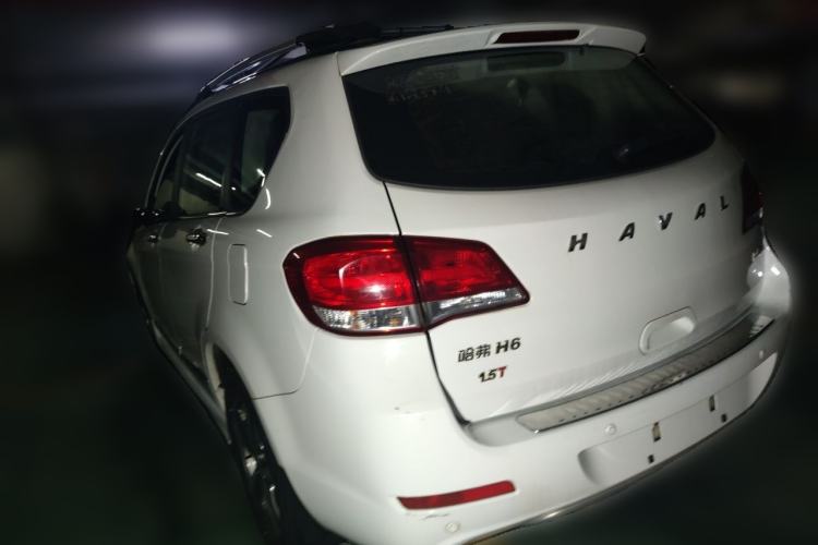 Used Haval H6 2015 Upgraded Model 1.5T Manual Two-Wheel Drive Elite Version Rear Left 45 Deg
