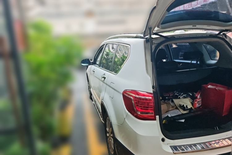 Used Haval H6 2015 Sport Edition 1.5T Automatic Two-Wheel Drive Luxury Model Rear Left 45 Deg