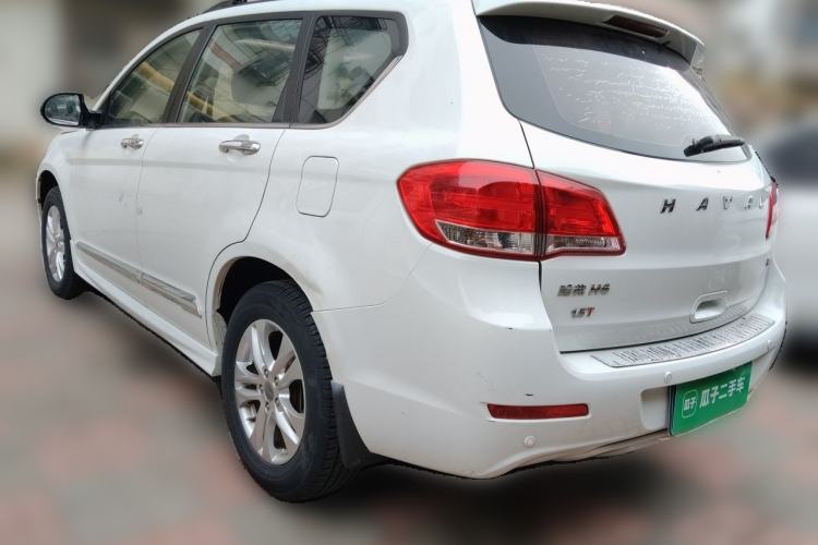 Used Haval H6 2015 Upgraded Model 1.5T Manual Two-Wheel Drive Elite Version Rear Left 45 Deg