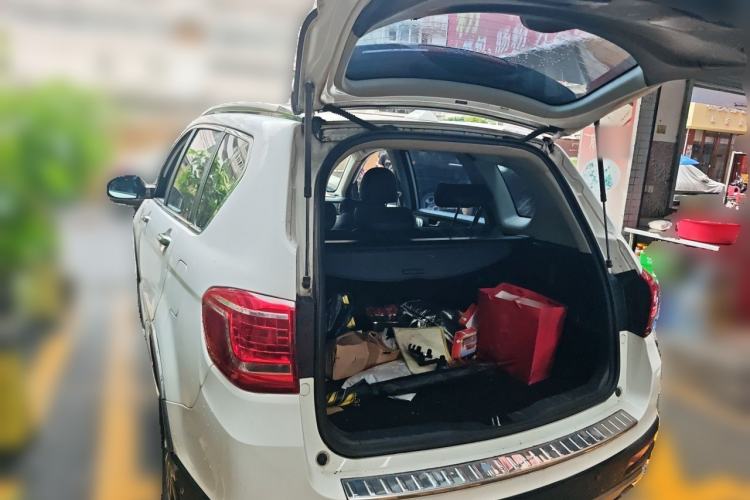 Used Haval H6 2015 Sport Edition 1.5T Automatic Two-Wheel Drive Luxury Model Rear
