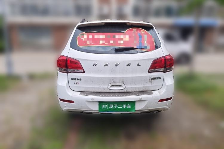Used Haval H6 2015 Upgraded Model 1.5T Manual Two-Wheel Drive Elite Version Rear