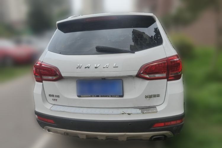 Used Haval H6 2015 Revised Version Sport Edition 1.5T Manual Transmission Two-Wheel Drive Elite Grade Rear