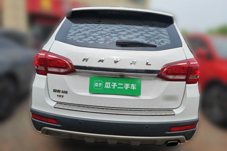 Used Haval H6 2015 Revised Version Sport Edition 1.5T Manual Transmission Two-Wheel Drive Elite Grade Rear