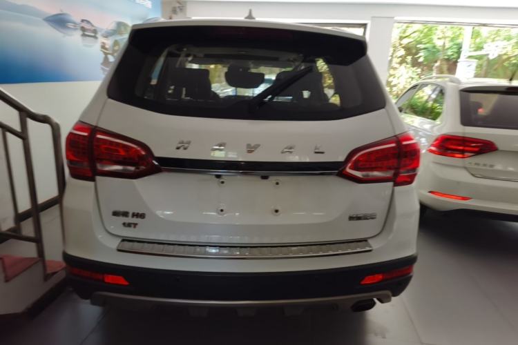 Used Haval H6 2015 Sport Edition 1.5T Automatic Two-Wheel Drive Luxury Model Rear