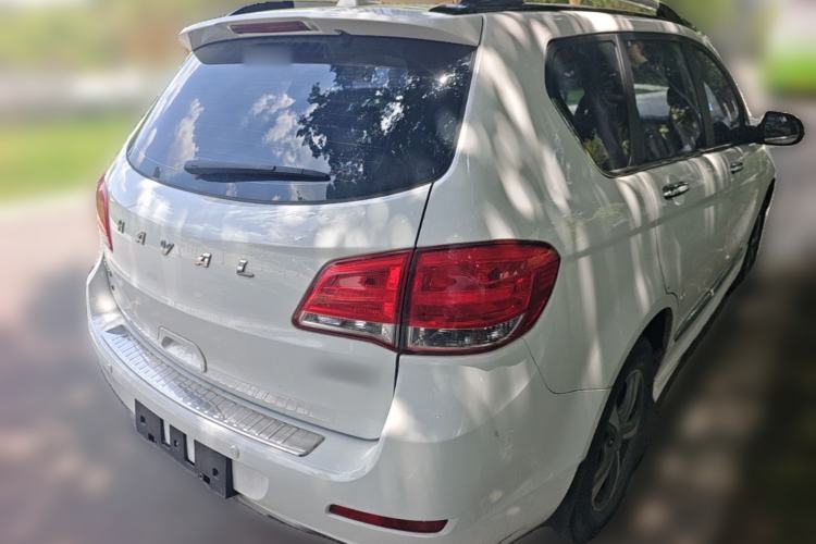Used Haval H6 2015 Upgraded Model 1.5T Manual Two-Wheel Drive Elite Version Rear Right 45 Deg