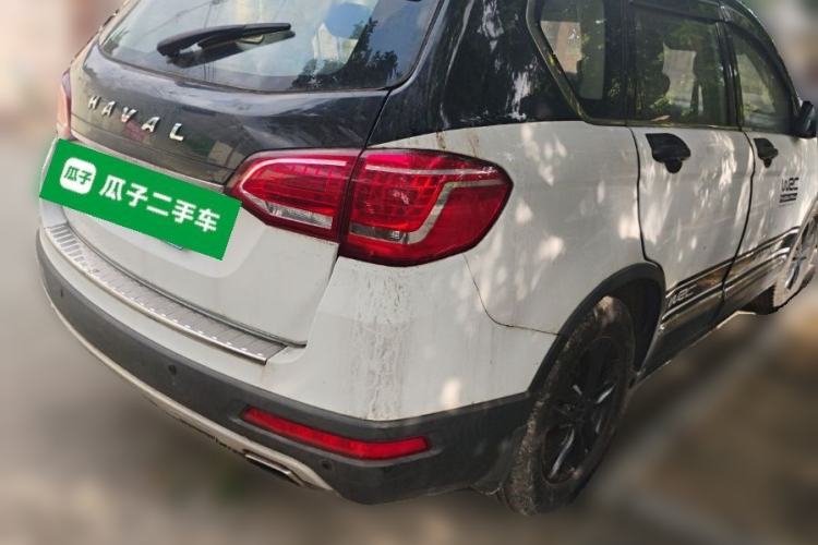 Used Haval H6 2015 Upgraded Model 1.5T Manual Two-Wheel Drive Elite Version Rear Right 45 Deg