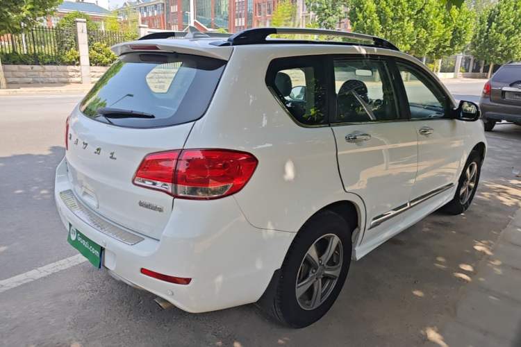 Used Haval H6 2015 Upgraded Model 1.5T Manual Two-Wheel Drive Elite Version Rear Right 45 Deg