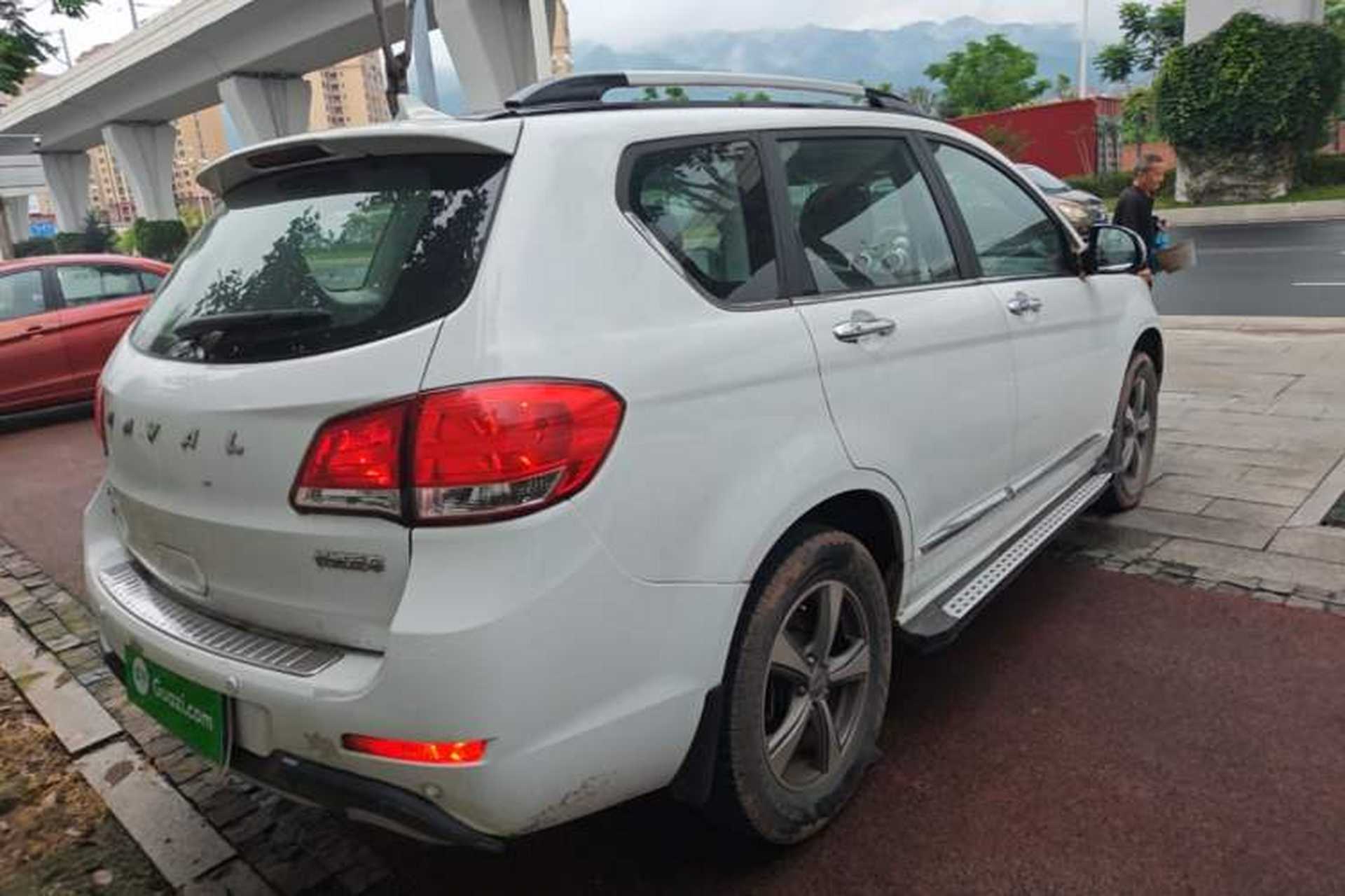 Used Haval H6 2015 Upgraded Model 1.5T Manual Two-Wheel Drive Elite Version Rear Right 45 Deg