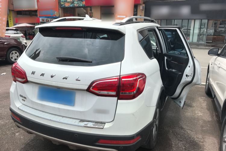 Used Haval H6 2015 Revised Version Sport Edition 1.5T Manual Transmission Two-Wheel Drive Elite Grade Rear Right 45 Deg