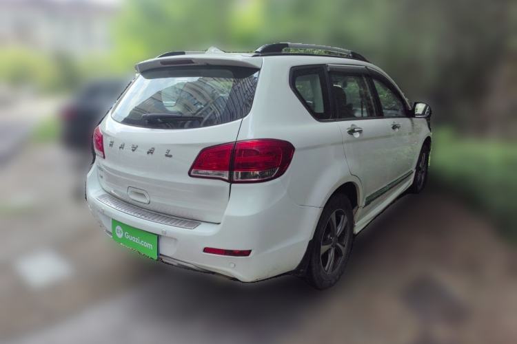 Used Haval H6 2015 Upgraded Model 1.5T Manual Two-Wheel Drive Elite Version Rear Right 45 Deg