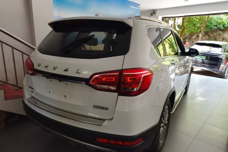 Used Haval H6 2015 Sport Edition 1.5T Automatic Two-Wheel Drive Luxury Model Rear Right 45 Deg