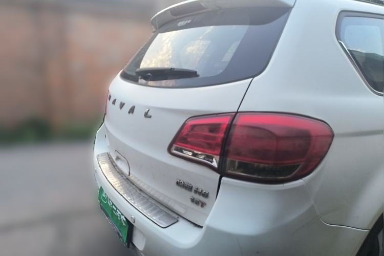 Used Haval H6 2015 Upgraded Model 1.5T Manual Two-Wheel Drive Elite Version Rear Right 45 Deg