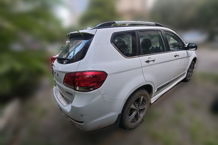 Used Haval H6 2015 Upgraded Model 1.5T Manual Two-Wheel Drive Elite Version Rear Right 45 Deg