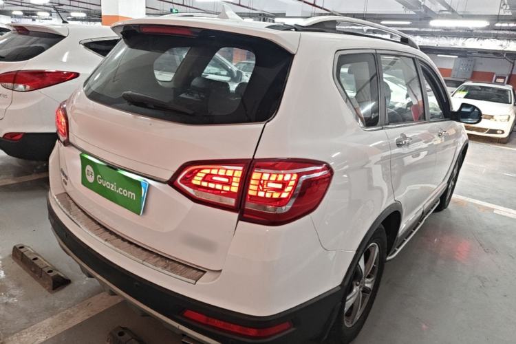 Used Haval H6 2015 Revised Version Sport Edition 1.5T Manual Transmission Two-Wheel Drive Elite Grade Rear Right 45 Deg