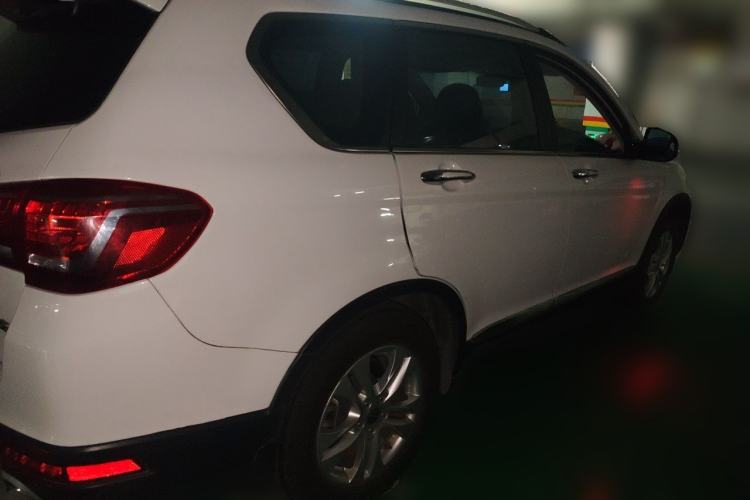 Used Haval H6 2015 Sport Edition 1.5T Manual Two-Wheel Drive Elite Model Rear Right 45 Deg