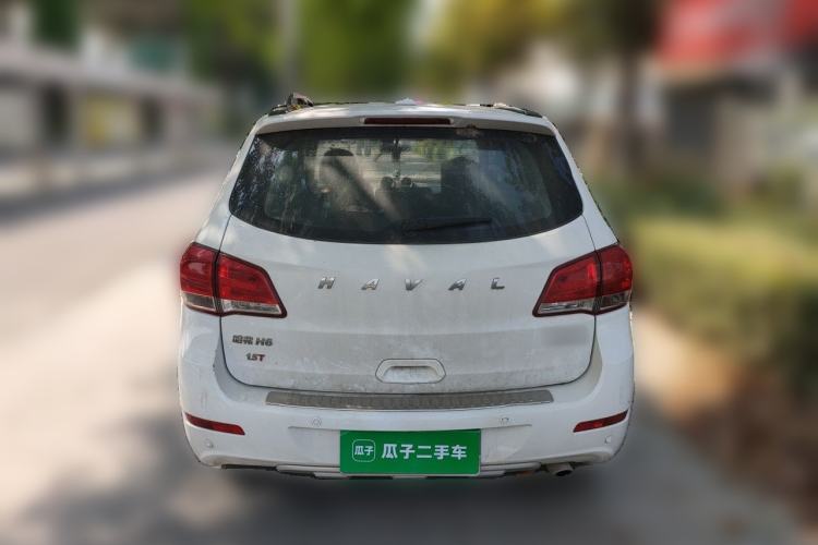 Used Haval H6 2015 Upgraded Model 1.5T Manual Two-Wheel Drive Elite Version Rear