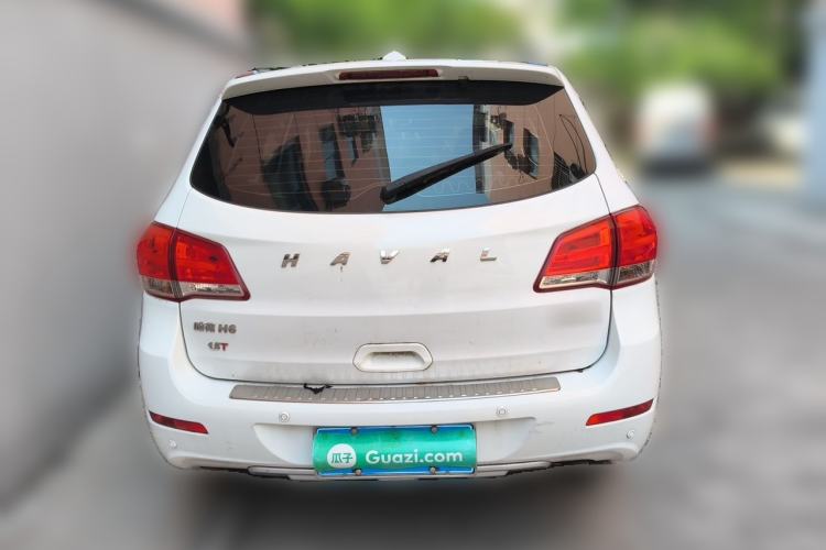 Used Haval H6 2015 Upgraded Model 1.5T Manual Two-Wheel Drive Elite Version Rear