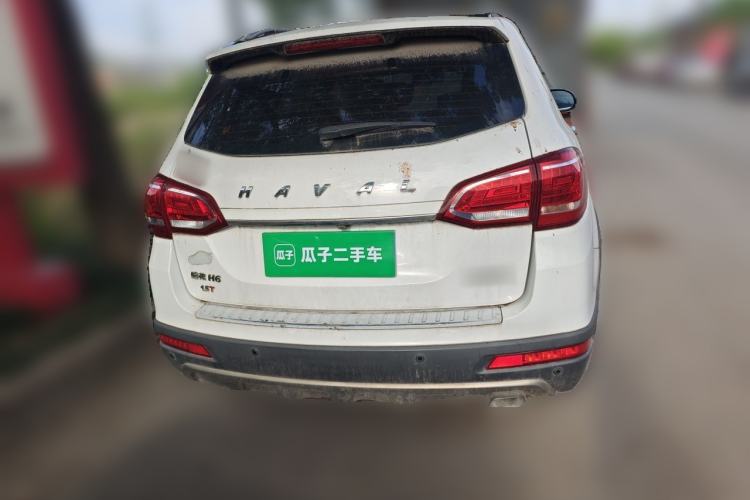 Used Haval H6 2015 Revised Version Sport Edition 1.5T Manual Transmission Two-Wheel Drive Elite Grade Rear