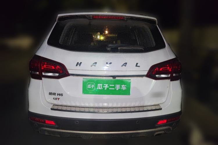 Used Haval H6 2015 Revised Version Sport Edition 1.5T Manual Transmission Two-Wheel Drive Elite Grade Rear