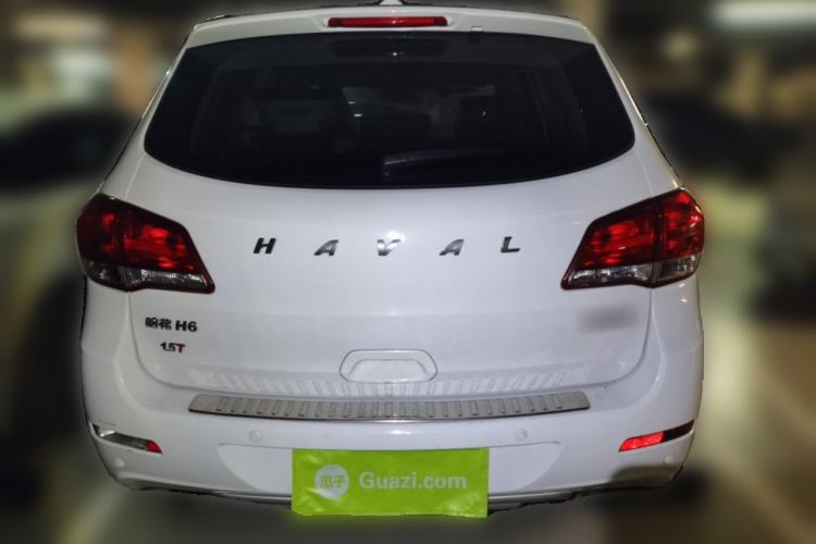 Used Haval H6 2015 Upgraded Model 1.5T Manual Two-Wheel Drive Elite Version Rear