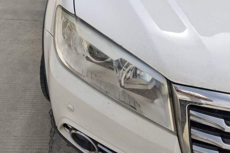 Used Haval H6 2015 Sport Edition 1.5T Automatic Two-Wheel Drive Luxury Model Right Front Headlight