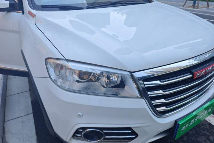 Used Haval H6 2015 Sport Edition 1.5T Automatic Two-Wheel Drive Luxury Model Right Front Headlight