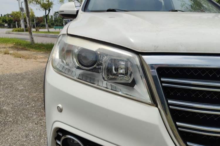 Used Haval H6 2015 Sport Edition 1.5T Manual Two-Wheel Drive Elite Model Right Front Headlight