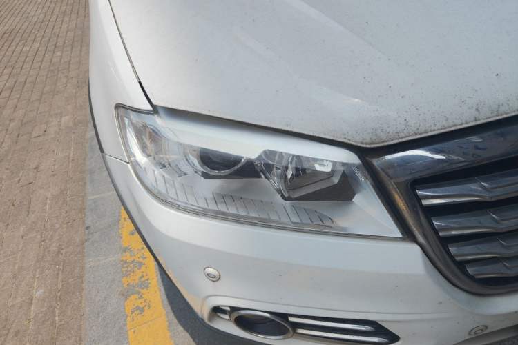 Used Haval H6 2015 Revised Version Sport Edition 1.5T Manual Transmission Two-Wheel Drive Elite Grade Right Front Headlight