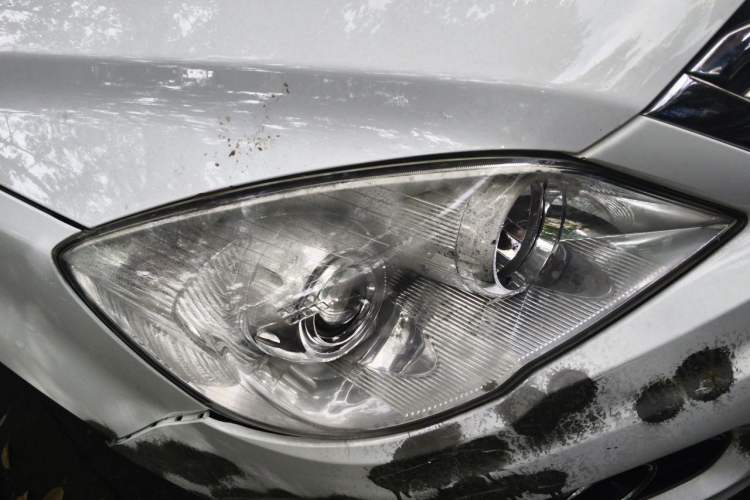 Used Haval H6 2015 Upgraded Model 1.5T Manual Two-Wheel Drive Elite Version Right Front Headlight