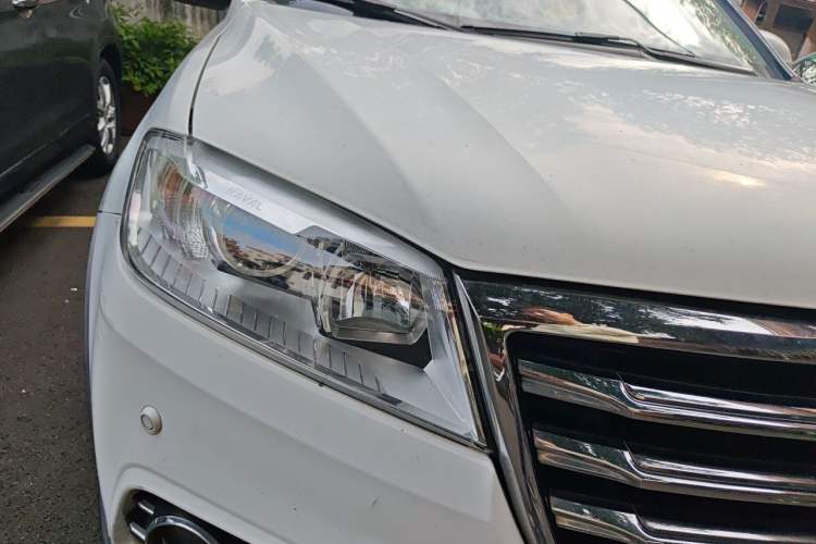 Used Haval H6 2015 Sport Edition 1.5T Manual Two-Wheel Drive Elite Model Right Front Headlight