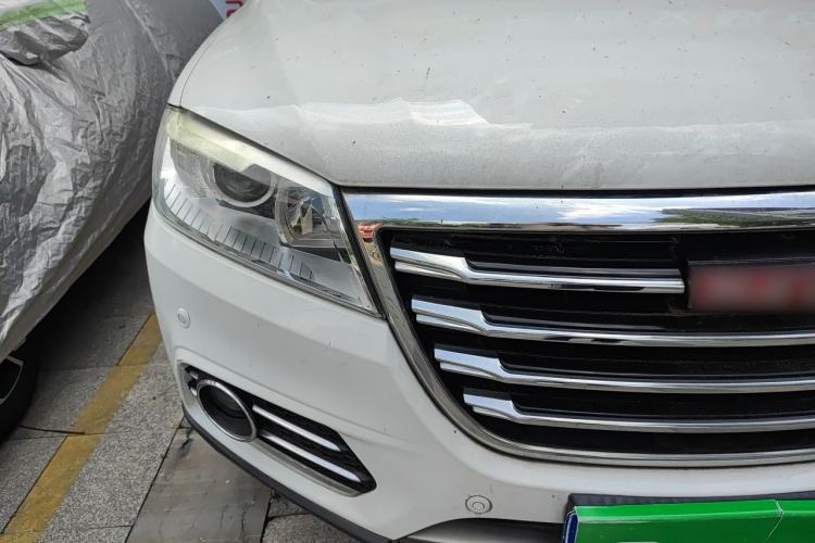 Used Haval H6 2015 Sport Edition 1.5T Automatic Two-Wheel Drive Luxury Model Right Front Headlight
