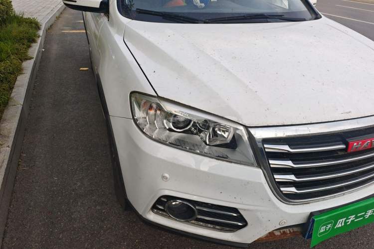 Used Haval H6 2015 Sport Edition 1.5T Automatic Two-Wheel Drive Luxury Model Right Front Headlight