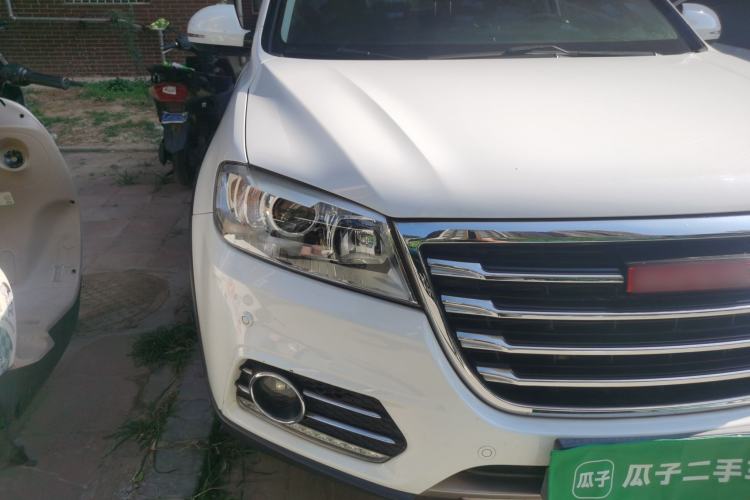 Used Haval H6 2015 Sport Edition 1.5T Automatic Two-Wheel Drive Luxury Model Right Front Headlight