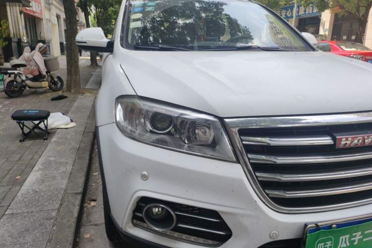 Used Haval H6 2015 Revised Version Sport Edition 1.5T Manual Transmission Two-Wheel Drive Elite Grade Right Front Headlight