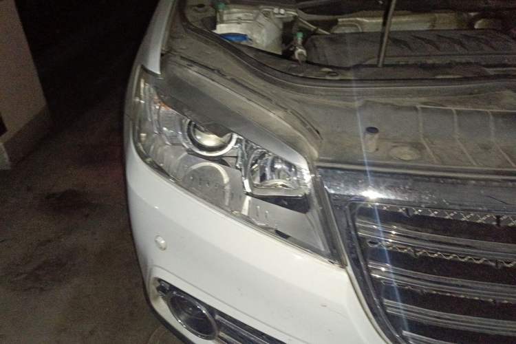 Used Haval H6 2015 Sport Edition 1.5T Manual Two-Wheel Drive Elite Model Right Front Headlight