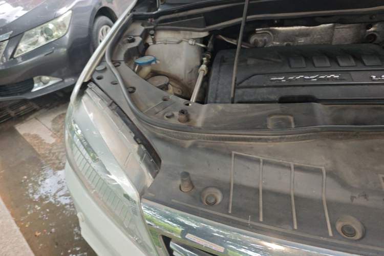 Used Haval H6 2015 Sport Edition 1.5T Manual Two-Wheel Drive Elite Model Right Front Headlight