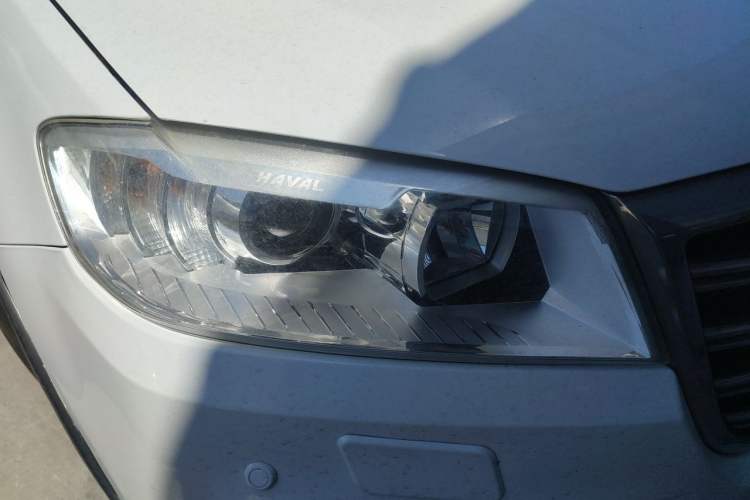 Used Haval H6 2015 Sport Edition 1.5T Manual 4x4 Prestige Model Right Front Headlight