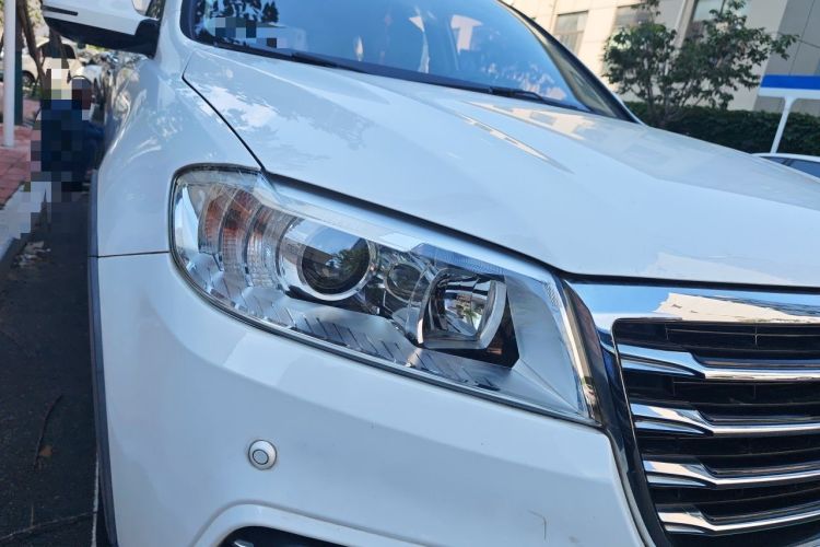 Used Haval H6 2015 Sport Edition 1.5T Automatic Two-Wheel Drive Luxury Model Right Front Headlight