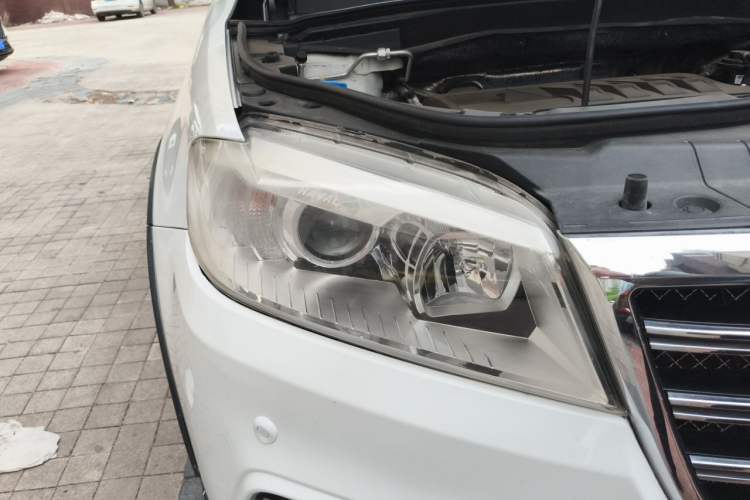 Used Haval H6 2015 Sport Edition 1.5T Manual Two-Wheel Drive Elite Model Right Front Headlight
