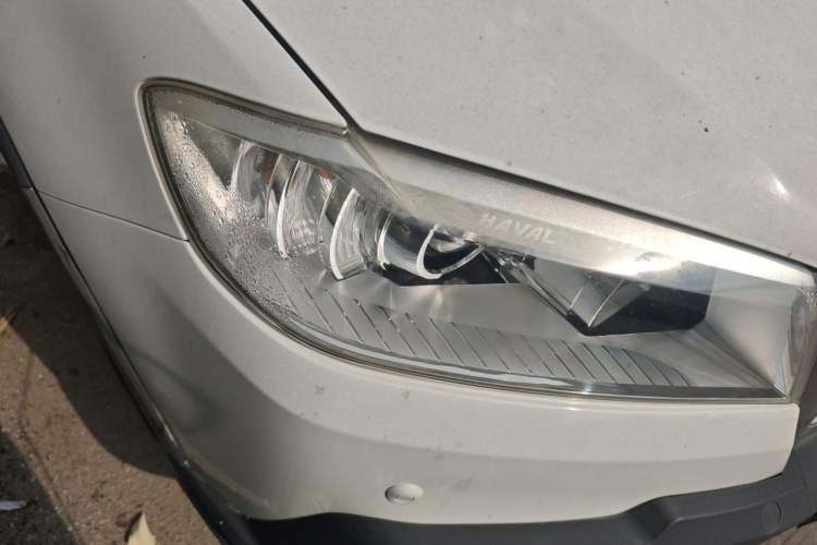 Used Haval H6 2015 Sport Edition 1.5T Manual Two-Wheel Drive Elite Model Right Front Headlight