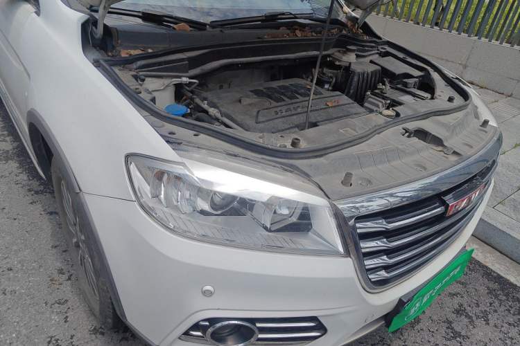 Used Haval H6 2015 Sport Edition 1.5T Automatic Two-Wheel Drive Luxury Model Right Front Headlight
