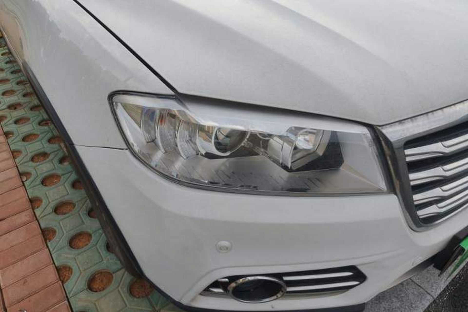 Used Haval H6 2015 Sport Edition 1.5T Automatic Two-Wheel Drive Luxury Model Right Front Headlight