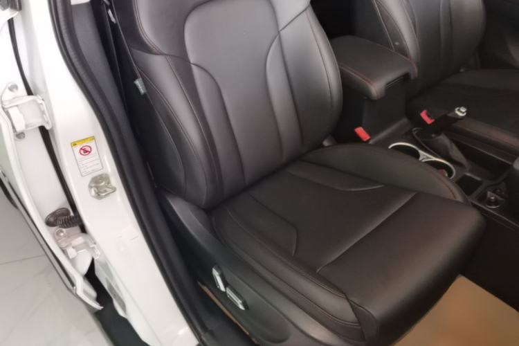 Used Haval H6 2015 Sport Edition 1.5T Automatic Two-Wheel Drive Luxury Model Right Front Seat
