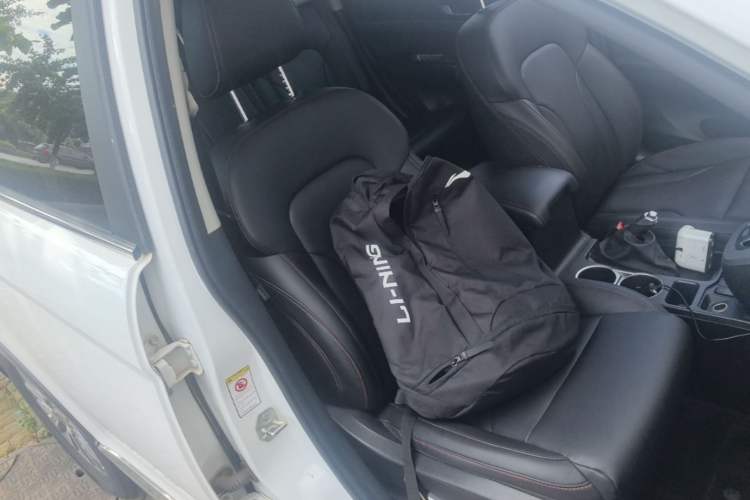 Used Haval H6 2015 Sport Edition 1.5T Automatic Two-Wheel Drive Luxury Model Right Front Seat