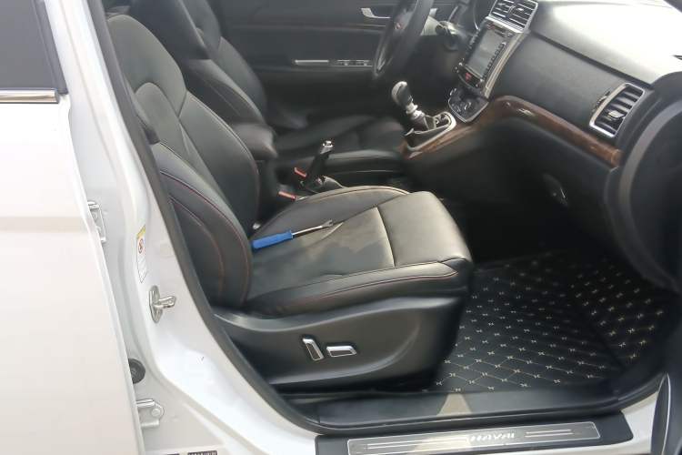 Used Haval H6 2015 Revised Version Sport Edition 1.5T Manual Transmission Two-Wheel Drive Elite Grade Right Front Seat